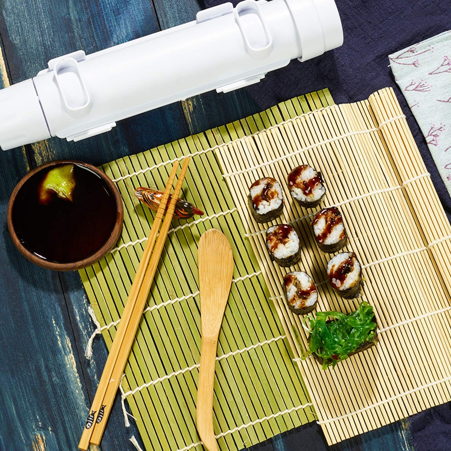 ISSEVE Sushi Making Kit Sushi Bazooka Maker with Bamboo Mats and Chopsticks, Paddle, Spreader, Sushi Knife, DIY Sushi Roller Machine