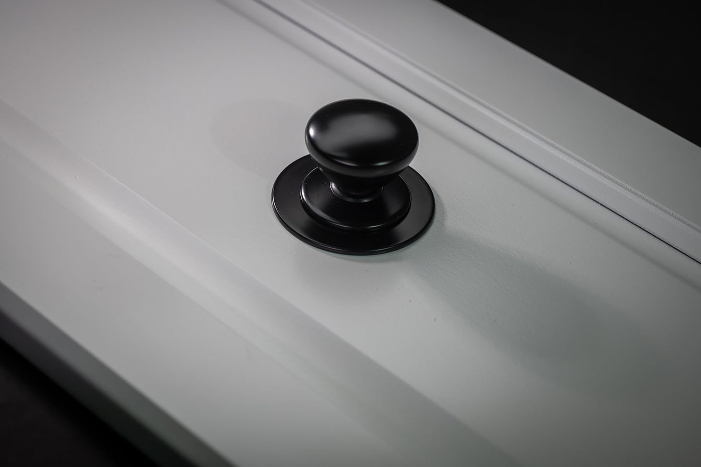 trust4care 2-Pack Extra Large Matt Black Bifold Closet Door Knobs with Wide Base, Heavy Passage Wardrobe Dresser Kitchen Pantry Dummy Pull Doorknobs, 1-3/5" Furniture Drawer Handles