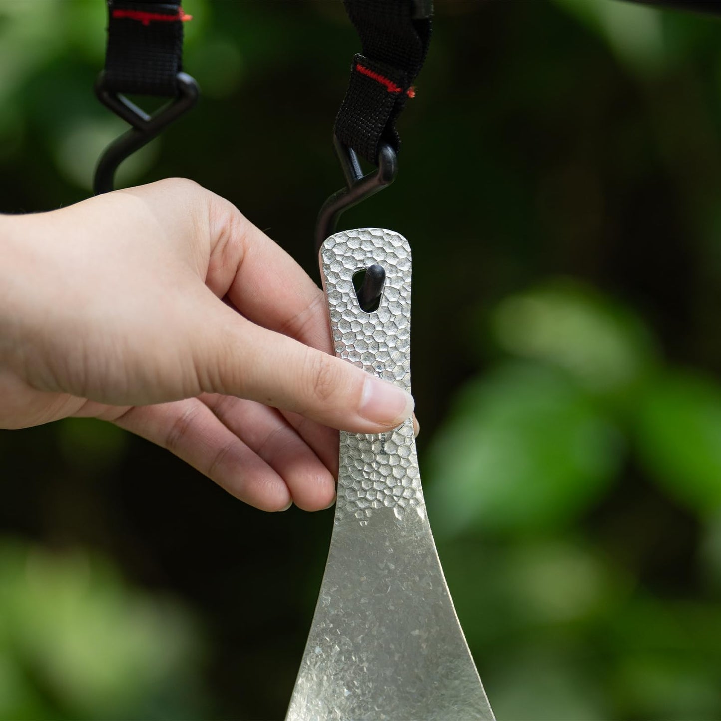 iBasingo Titanium Rice Paddle 3mm Thick Hammered Handle, Ultra-Light 72g Camping & Household Serving Spoon Durable Tableware, Dishwasher Safe Ti1079T (Crystalline Silver)