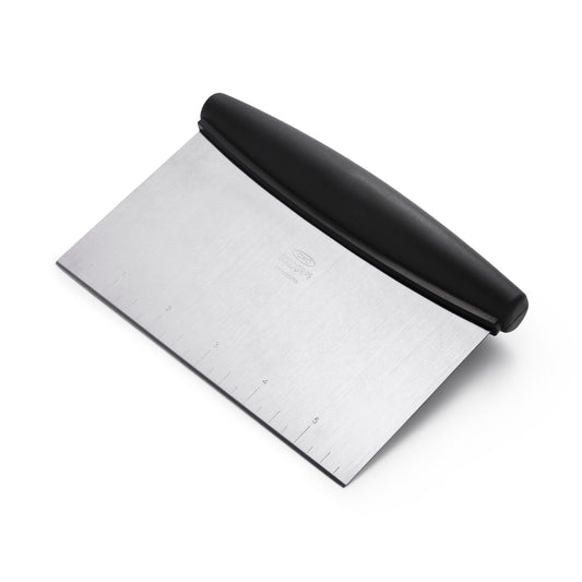 OXO Good Grips Stainless Steel Multi-Purpose Scraper & Chopper, Dough Cutter for Pizza, Bread and Cookie Dough, Multi-Purpose Vegetable Chopper, Dishwasher-Safe Kitchen Essential