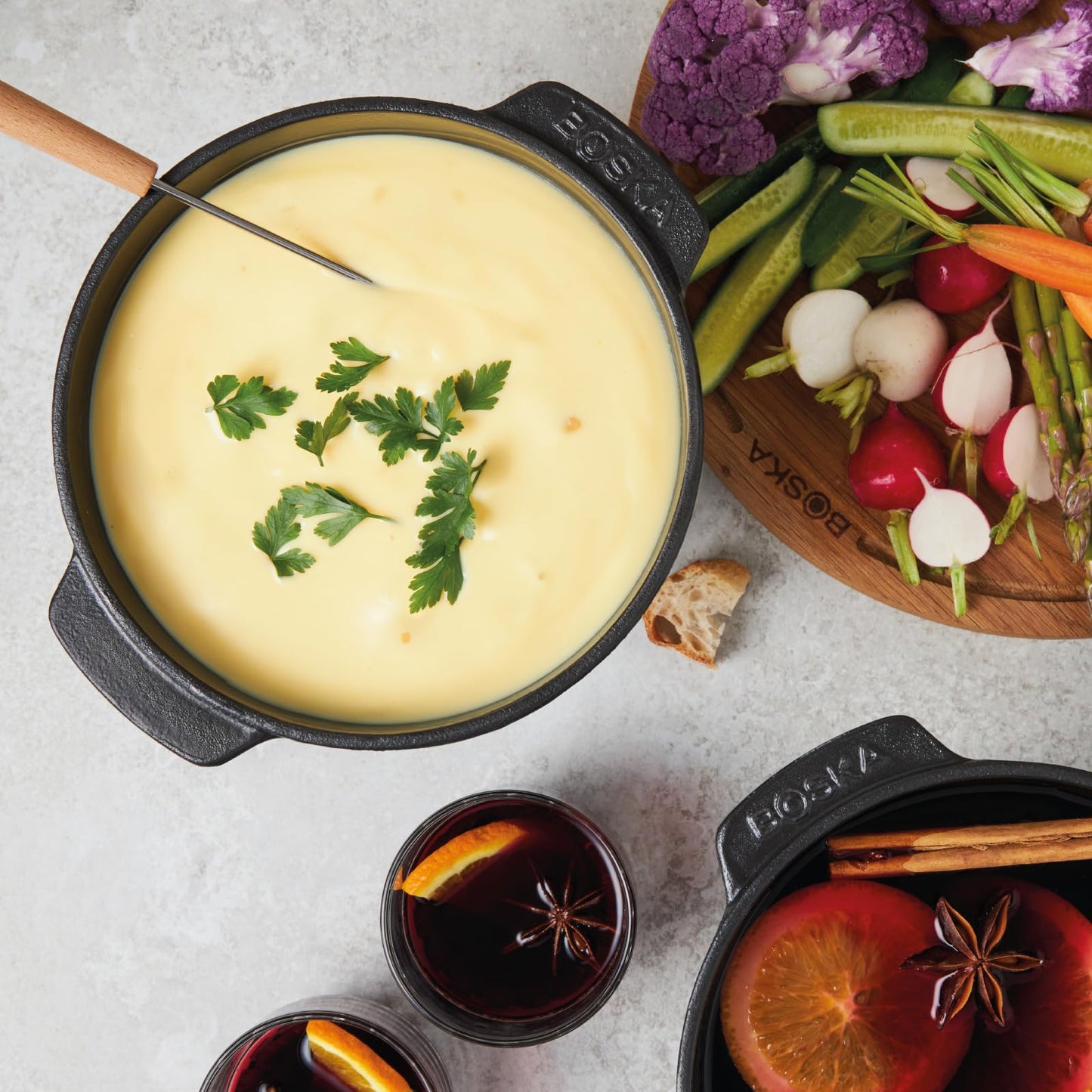 BOSKA Round Cast Iron Fondue Pot Party Pro - Durable inc. Burner and 4 Forks - for All Types of Stoves - Cheese Melts Smoothly Every Time