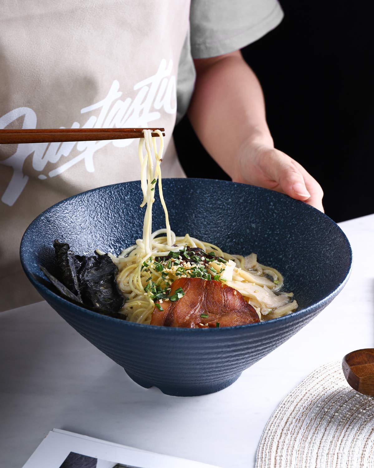 Kanwone Ceramic Japanese Ramen Bowl Set, Noodle Soup Bowls - 60 Ounce, with Matching Spoons and Chopsticks for Udon Soba Pho Asian Noodles, Set of 2, Navy