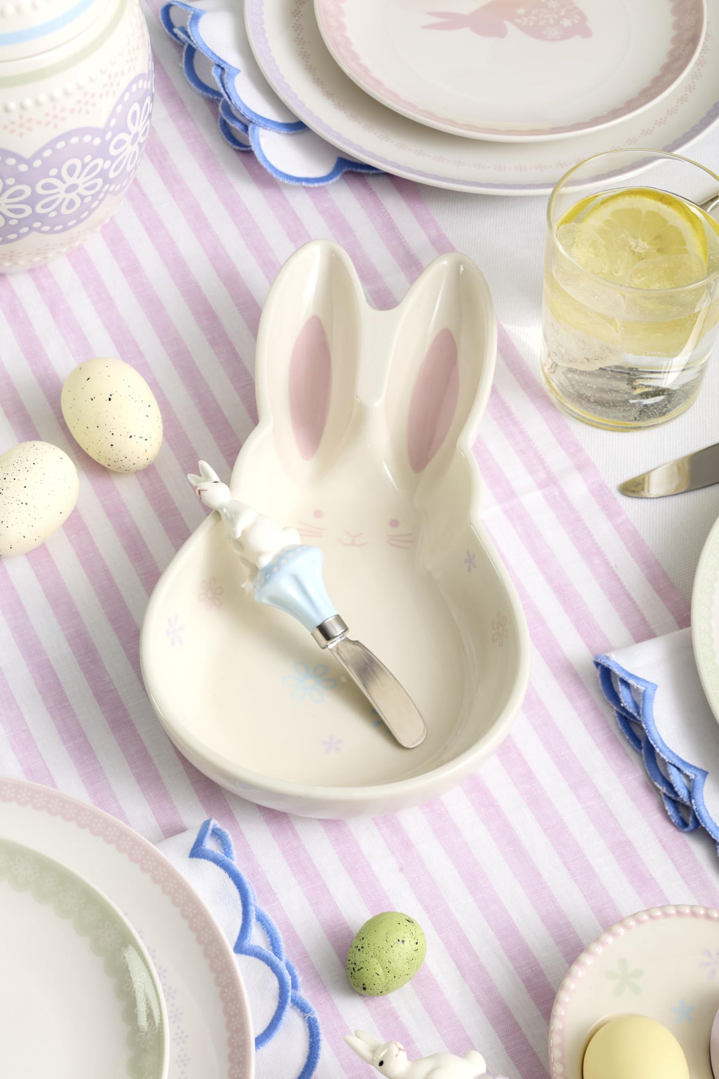 Oneida 898200 Bunny Hop 4-Piece Cheese Spreader Set, MultiColor