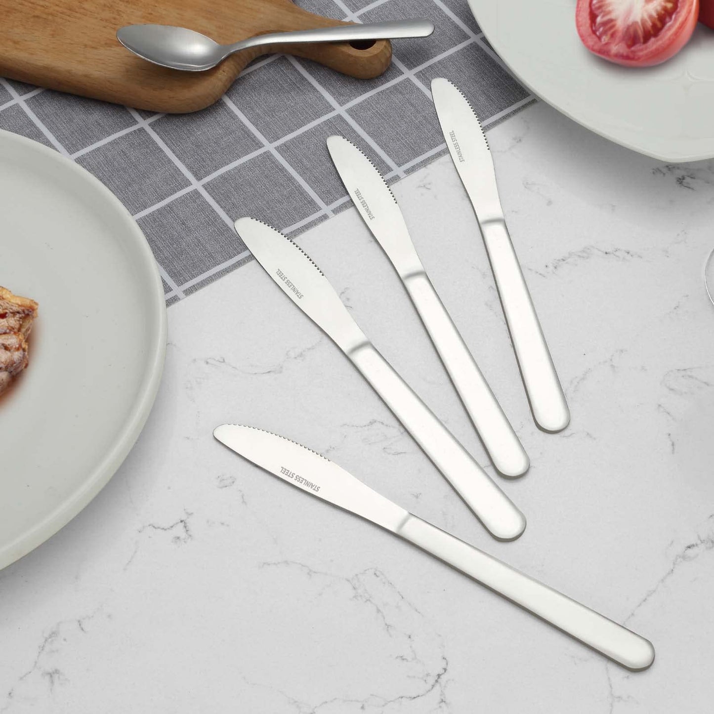 Funnydin 36 Pieces Dinner Knives Set, 8.1 Inches Table Knives Set, Durable Butter Knife, Food Grade Stainless Steel Dinner Knife, Cost-effective Silverware - Mirror Polished, Dishwasher Safe
