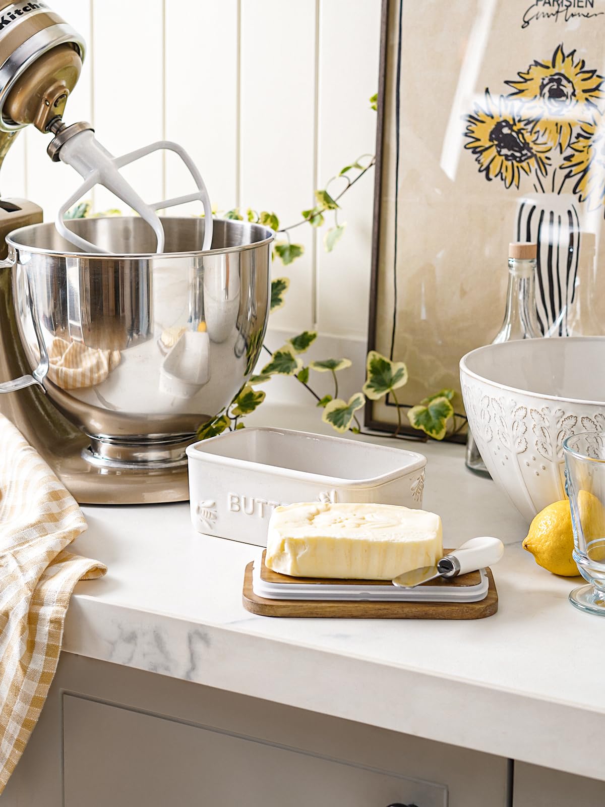 LE TAUCI Butter Dish with Lid for Countertop, Ceramic Butter Container, Embossed Butter Keeper with Acacia Wood lid, Knife, and Airtight Cover, Farmhouse Decor - Set of 1, Arctic White, Bee Pattern