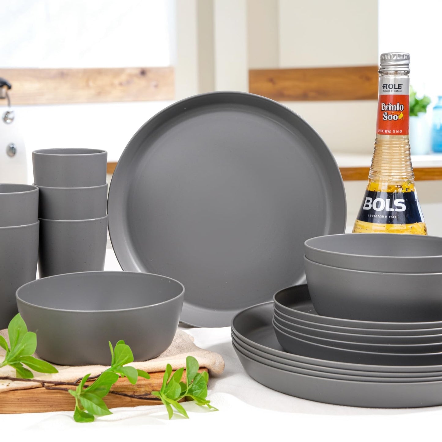 EI 24pcs Wheat Straw Dinnerware Set,Dark Grey Plates and Bowls Sets,Unbreakable Dinner Plates,Reuasble Plastic Plate,Microwave Dishwasher Safe for Camping,Picninc,Family Dinner