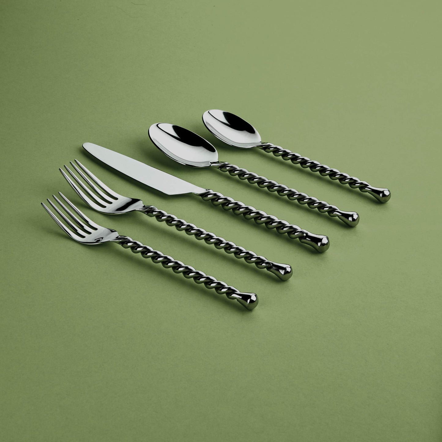 Gourmet Settings - 20-Piece Silverware Set - Silver Tear Collection - Polished Stainless Steel Flatware Sets - Service for 4 - Kitchen Cutlery Utensil Knife/Fork/Spoons - Dishwasher Safe