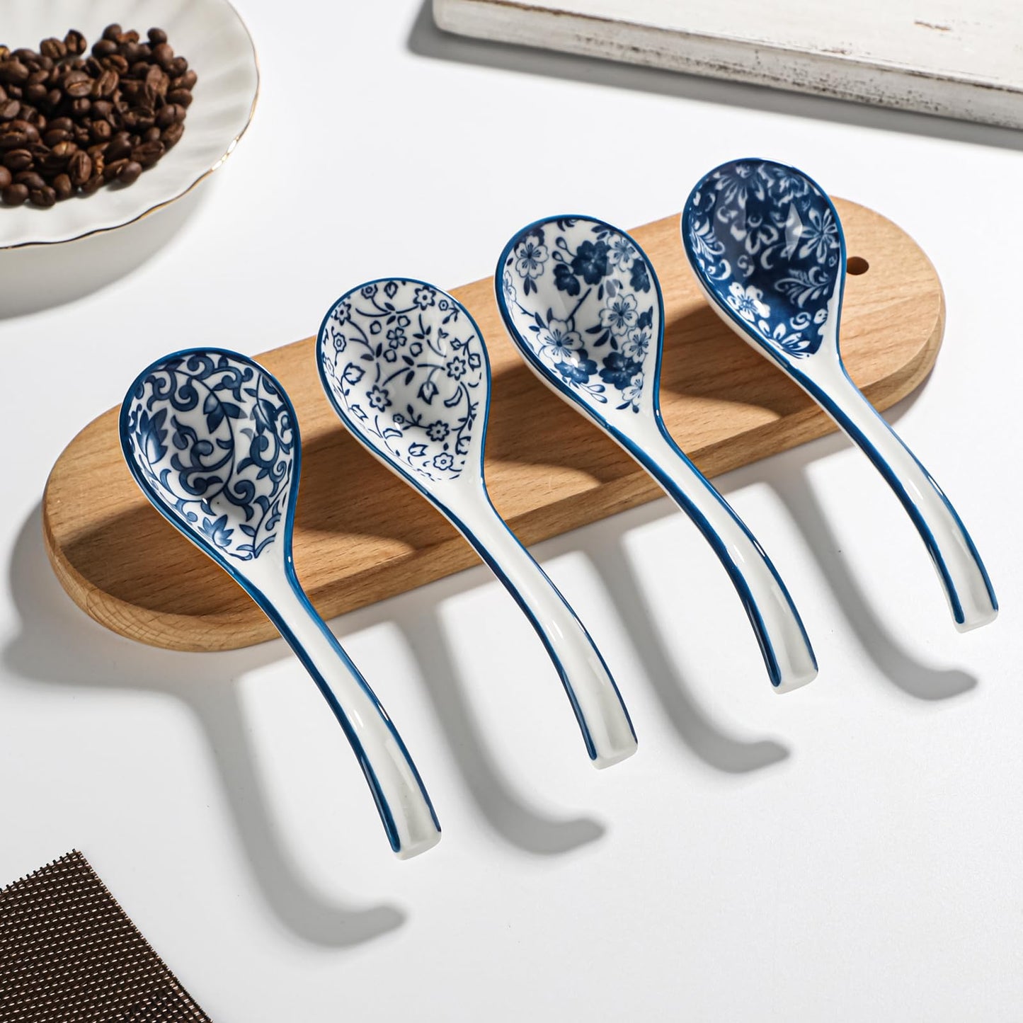 Ceramic Soup Spoons, Asian Soup Spoon Chinese Set of 4 Japanese Ramen Long Handle Soup Spoons for Udon,Pho,Ramen,Miso,Cream Soup,Pasta,Eel Rice,Broth Soup,Dumplings