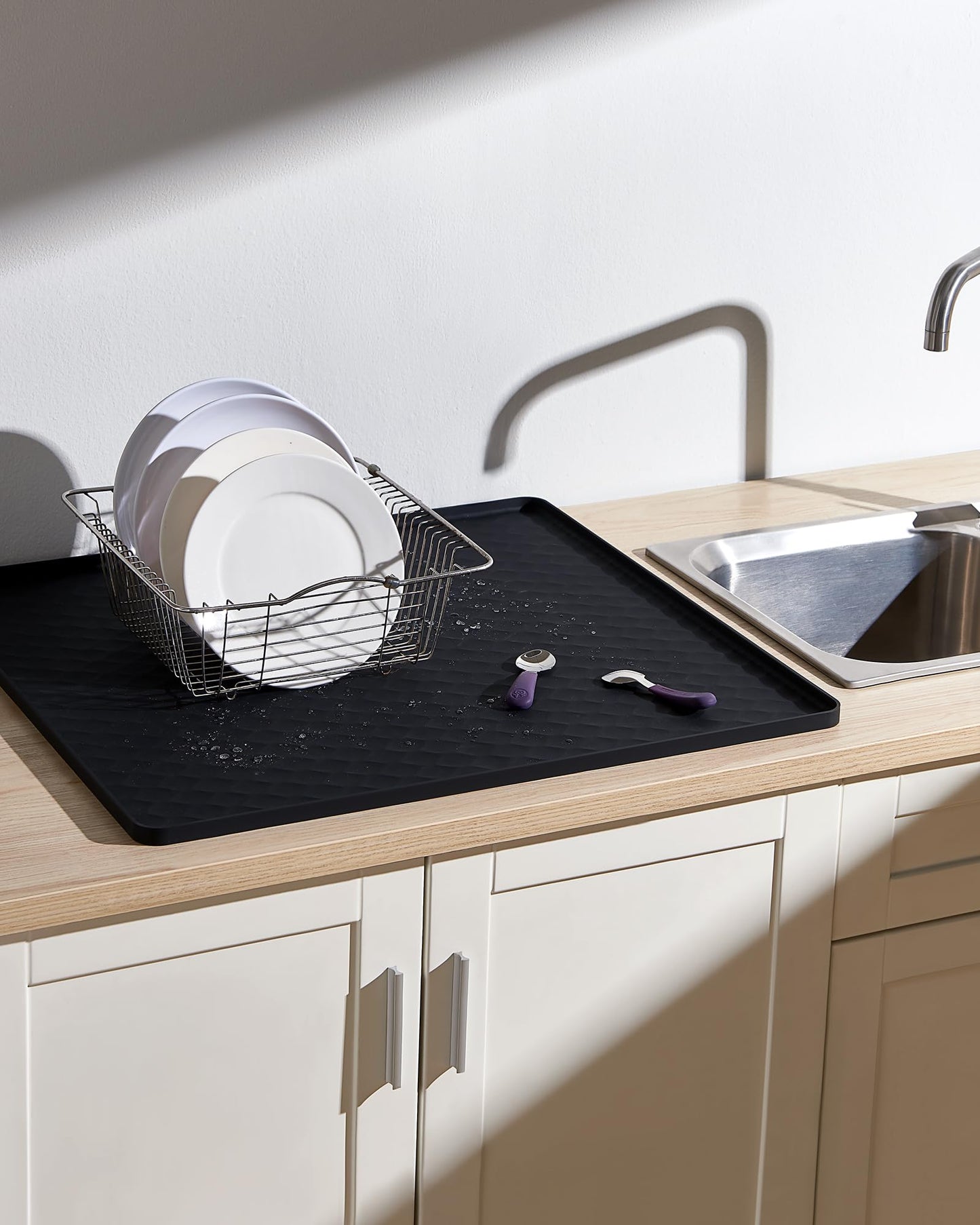 Washer and Dryer Top Protector Mat 25.6’’ x 23.6’’, Non-slip Silicone Mat for Laundry & Kitchen, Washer and Dryer Covers for the Top, Prevent Dust, Scratches and Daily Wear and Tear (2pcs White)