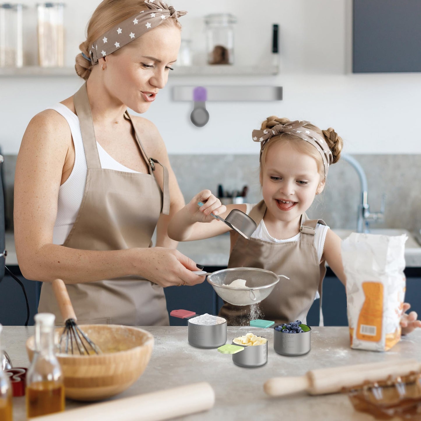 Minteem Magnetic Measuring Cups, 5 Stainless Steel Nesting Measuring Cup Set for Measuring Dry or Liquid Ingredients