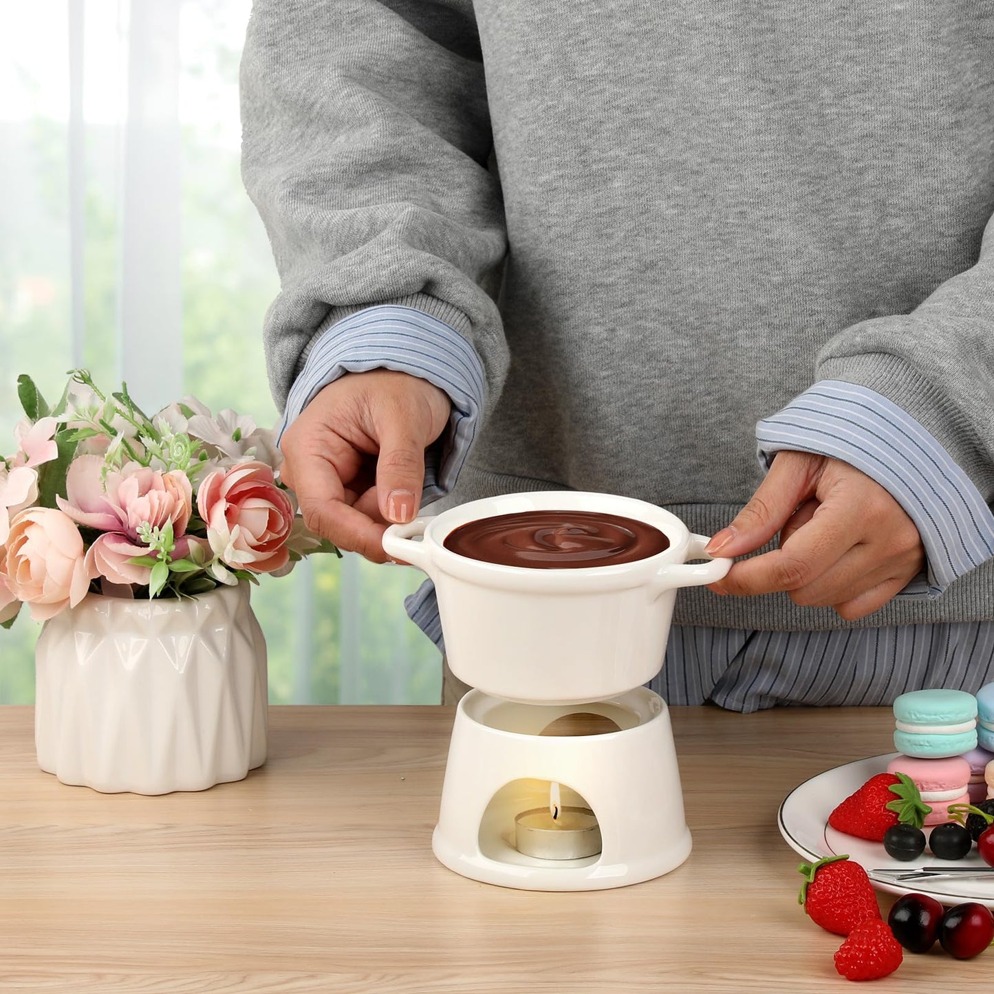 BSTKEY 300ML Ceramic Butter Warmer Set with 2 Forks, White Fondue Pot Melting Pot Set, Melt Hot Pot Bowl Set for Cheese Chocolate Butter Caramel