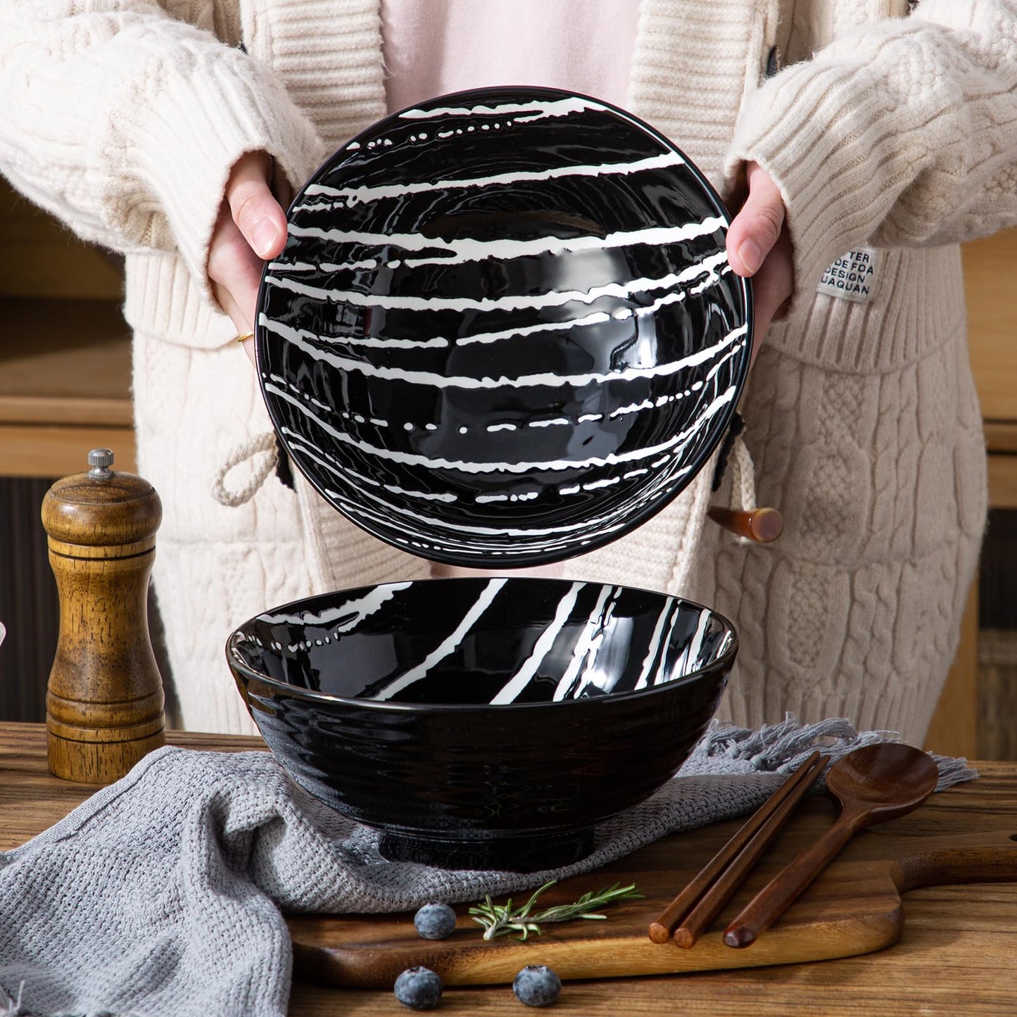 YUN TAO Ceramic Ramen Bowls Set of 2, 40 oz Large Japanese Style Serving Bowls for Salad,Udon, Soba, Pho,Pasta, Asian Soup Noodle with Spoons and Chopsticks (Black)