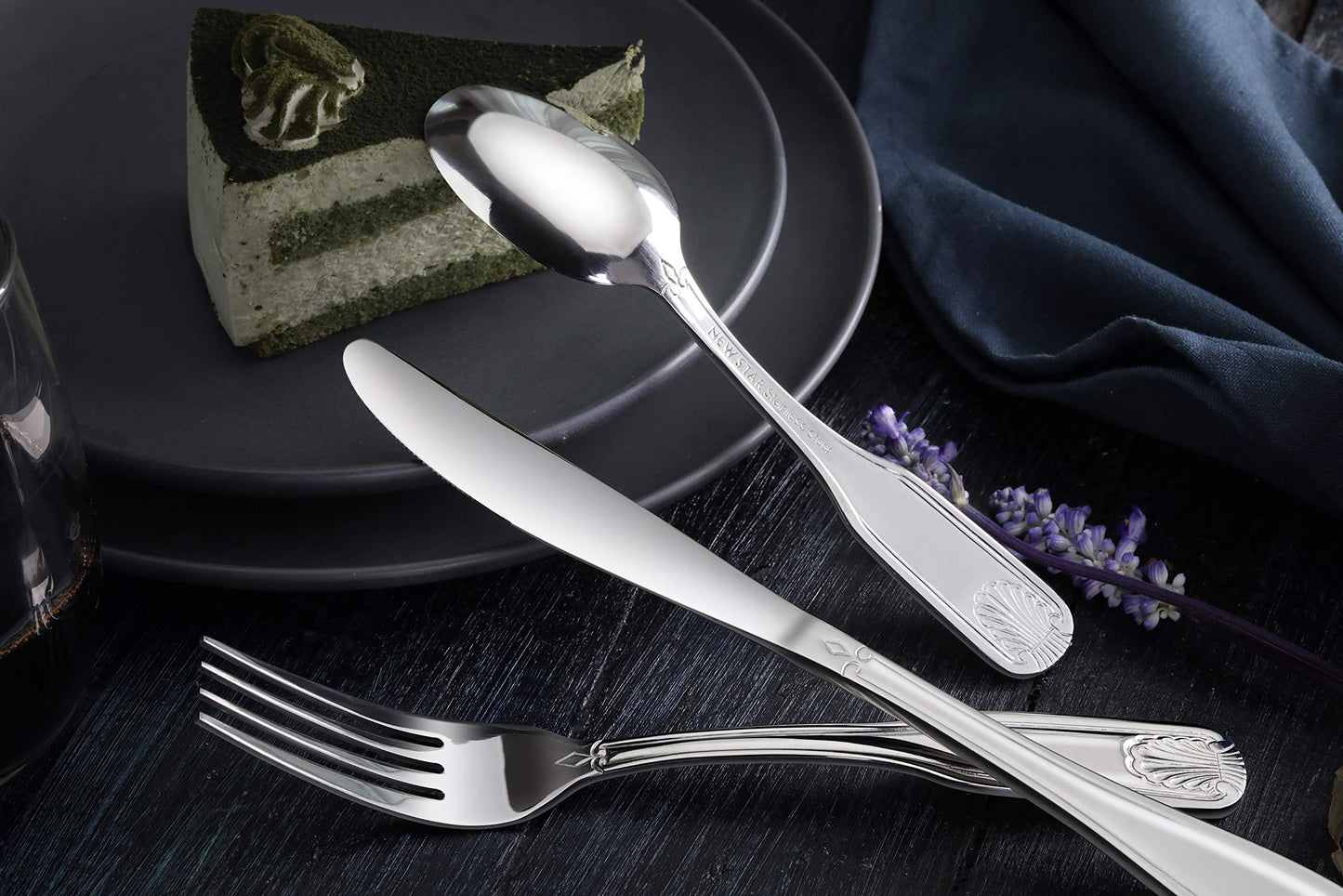 New Star Foodservice Shell Pattern 18/0 Stainless Steel Dinner Knife, 8.6-Inch, Set of 12, Commercial Grade