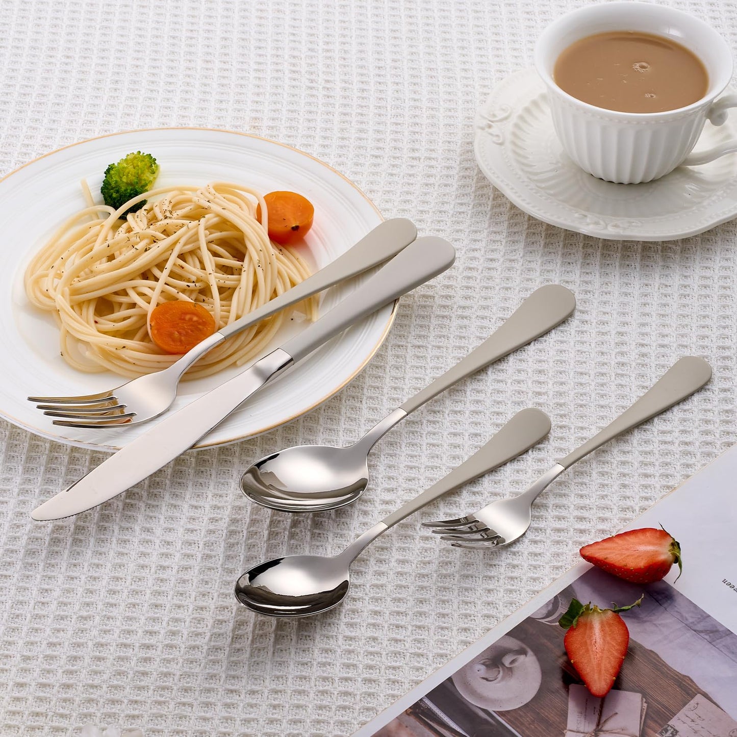 Lekoton 20 Piece Cream Grey 18/0 Flatware Utensil Set for 4, Include Dinner Knife,Dinner Forks,Dinner Spoons,Salad Forks,Teaspoons,Silverware Set for 4, Dishwasher Safe