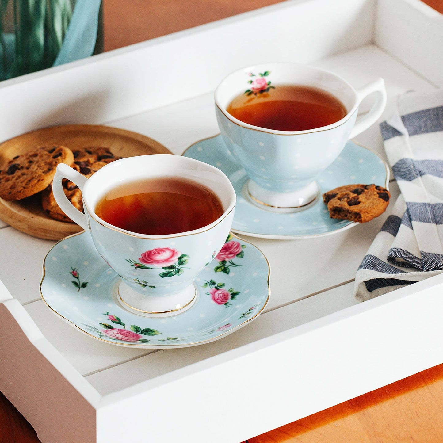BTaT- Floral Tea Cups and Saucers, Set of 8, 8 oz, Fine Porcelain Teacup Set with Gold Trim for Afternoon Tea, Weddings, Parties & Gifting, Dishwasher Safe, Lightweight, Non-Toxic, Mothers Day Gift
