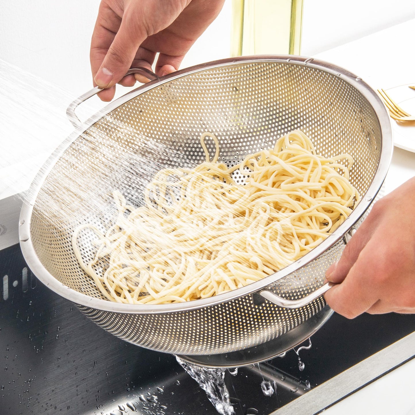 Kaishun Colander Stainless Steel 3-Quart, Kitchen Strainer for Pasta, Fruits Vegetables, Dishwasher Safe